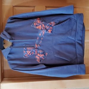 Under Armour sweatshirt